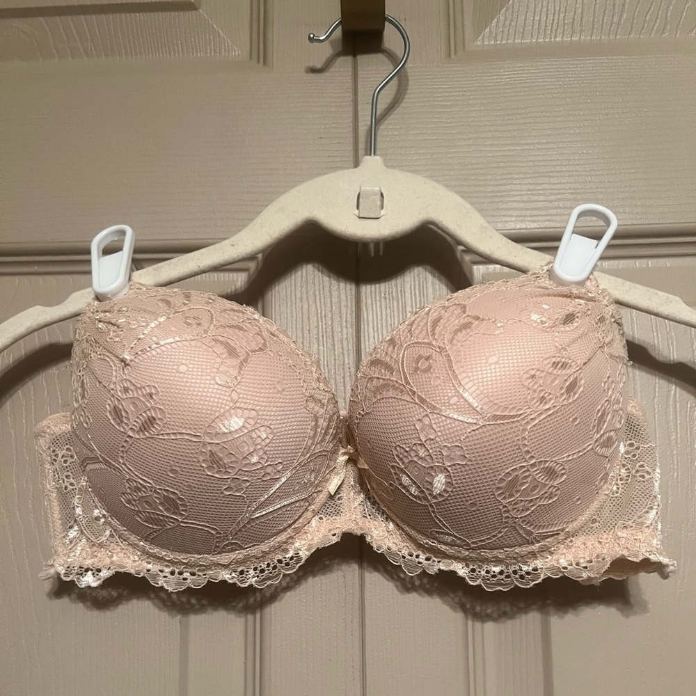Elegant Lace Strapless Underwire Bra - Blush